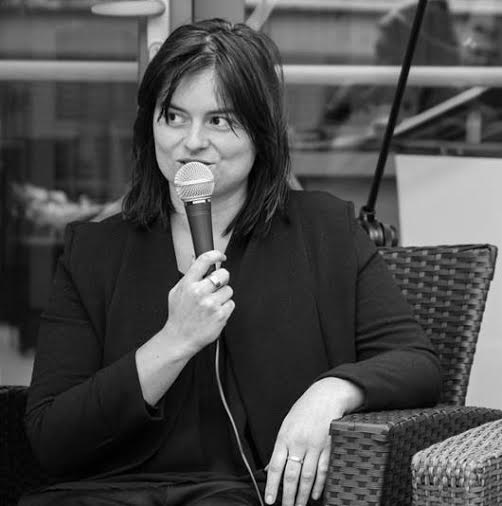 Intervista a Michela Zanarella: il suo libro di poesie tradotto in Romania