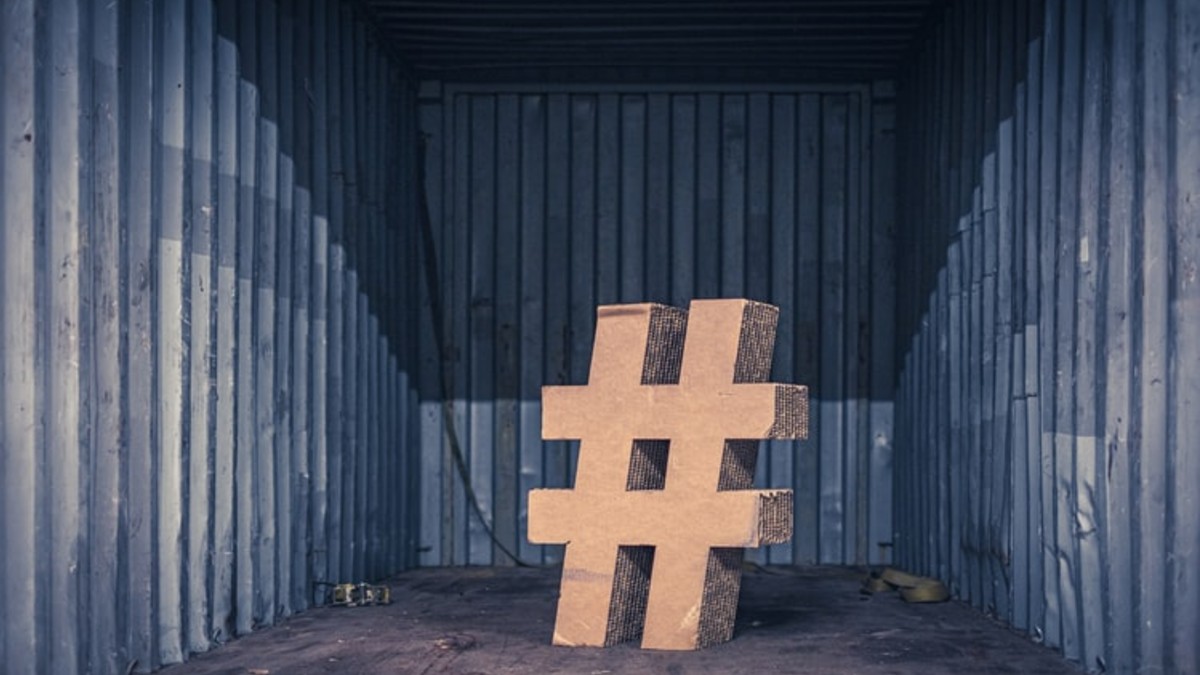 #WomenSupportingWomen: cosa significa e come funziona l'hashtag sui social