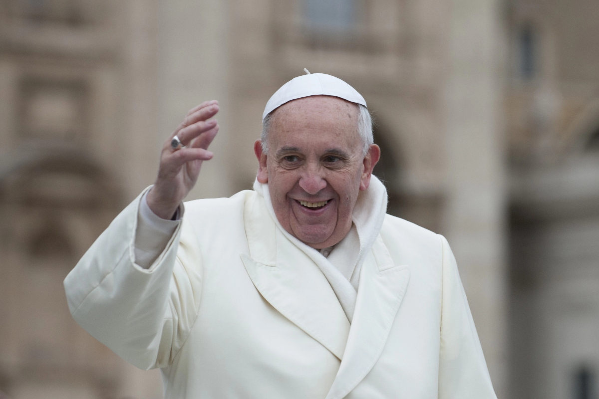 Papa Francesco e l'importanza della lettura: le citazioni di Proust, Borges e Celan