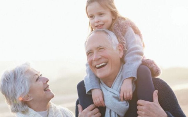 Festa dei nonni: le migliori poesie sui nonni da dedicare