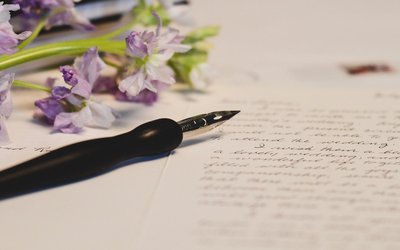 Scrivo perché: la poetica dichiarazione di scrittura di Dacia Maraini